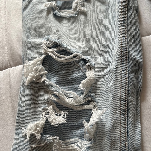 Jeans - Picture 3 of 4